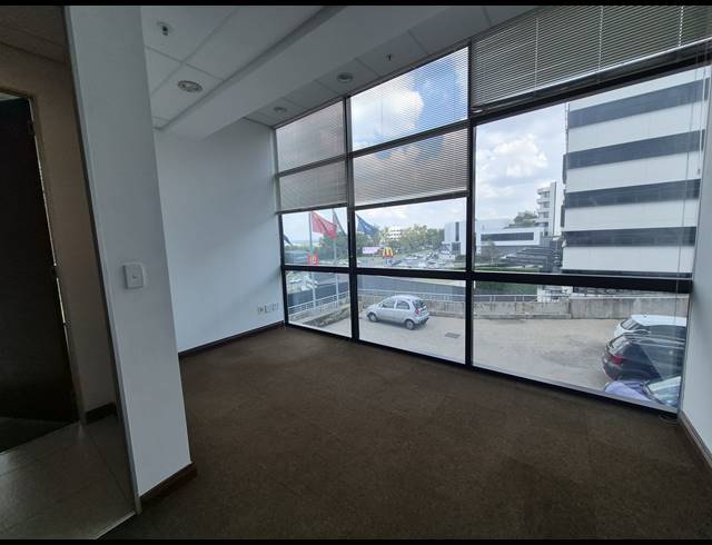 358M² OFFICE TO LET IN SANDTON CENTRAL